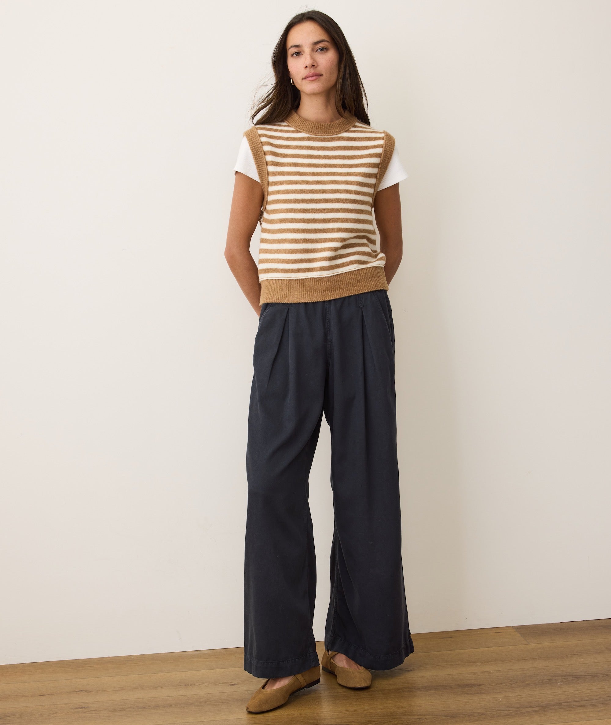 F1_W_19837_Allison_Pleated_Trouser_Drapey_Twill_Washed_Black_30136-Final-Web