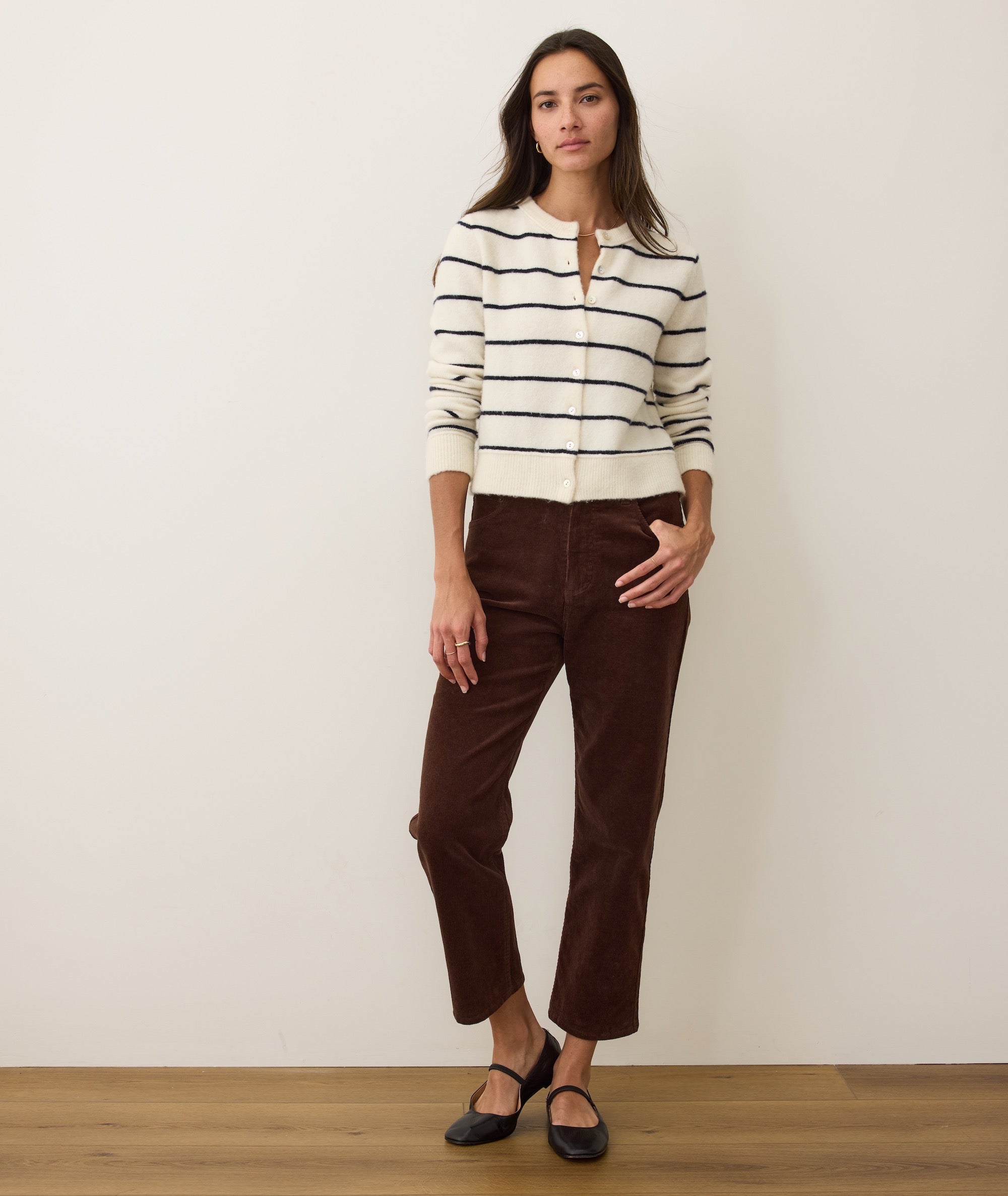 F2_W_19214_Charlie_Straight_Leg_Pant_Corduroy_Dark_Chocolate_30969-Final-web