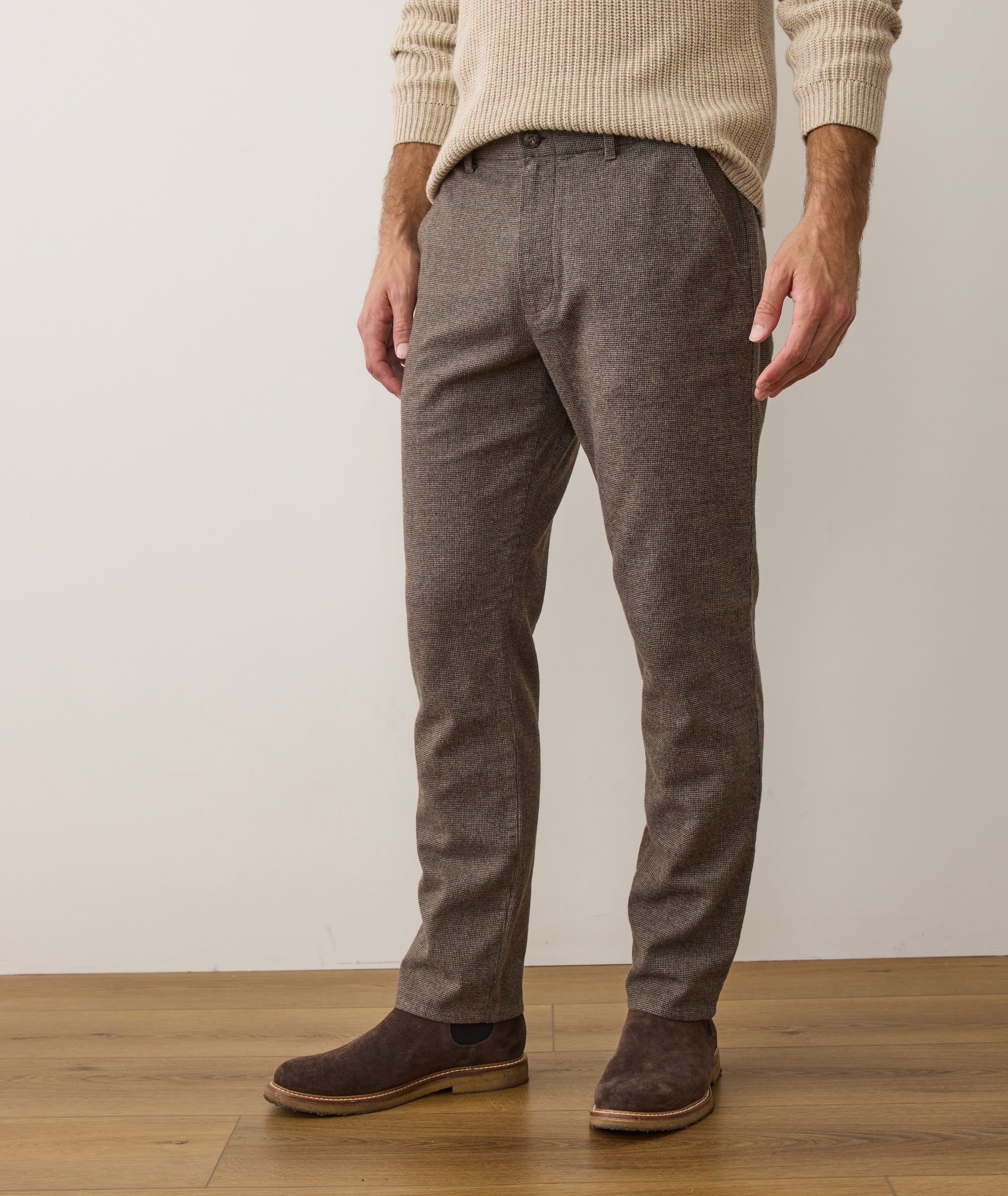 H1_M_Saturday_Houndstooth_Chino_Slim_Straight_Dark_Taupe-3016-Final-Web