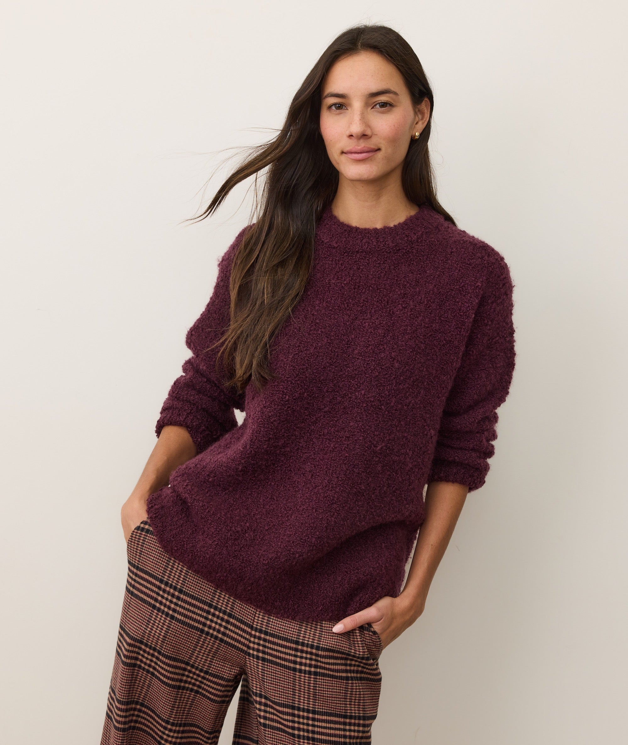H2_W_Elena_Boucle_Oversized_Sweater_Fig_19579-Final-web