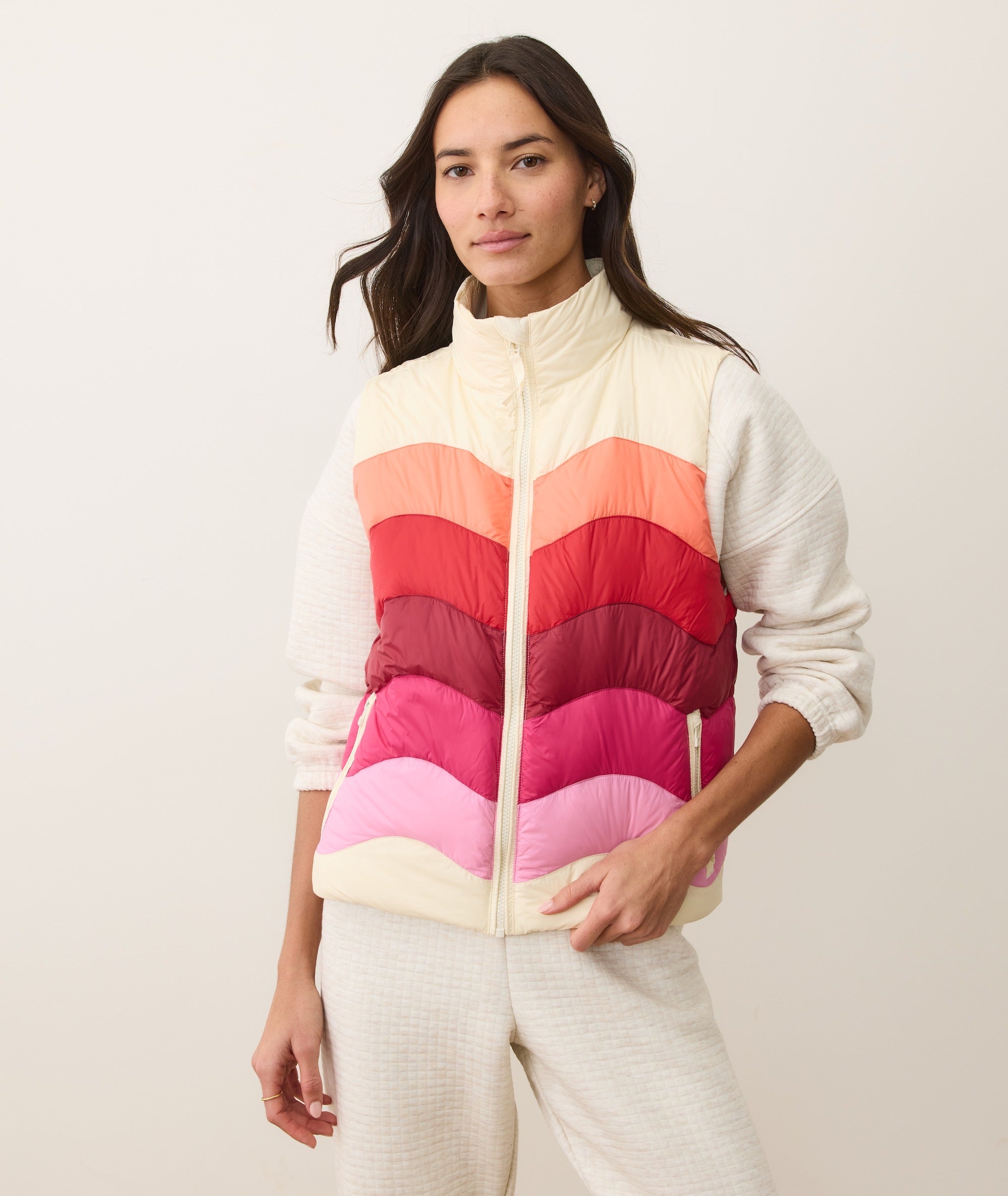 H2_W_Sunset_Puffer_Vest_Warm_Wave_16780-Final-web