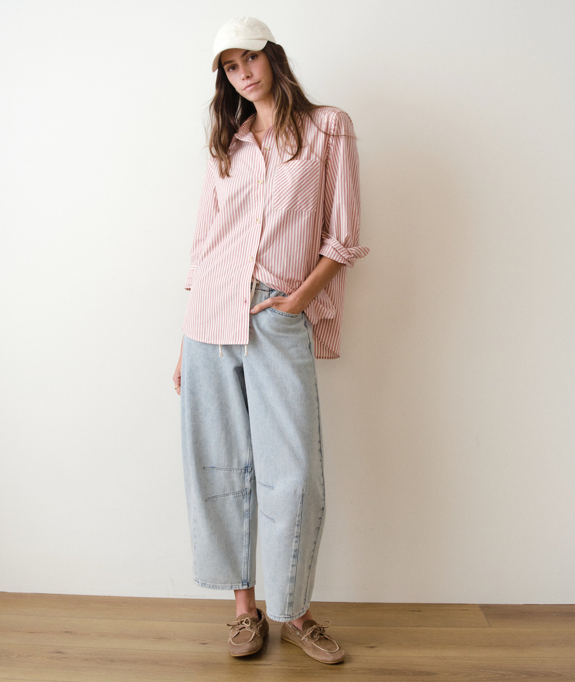 PS_W_Ella_Barrel_Leg_Pant_Light_Wash_6988-Final-v2-Web