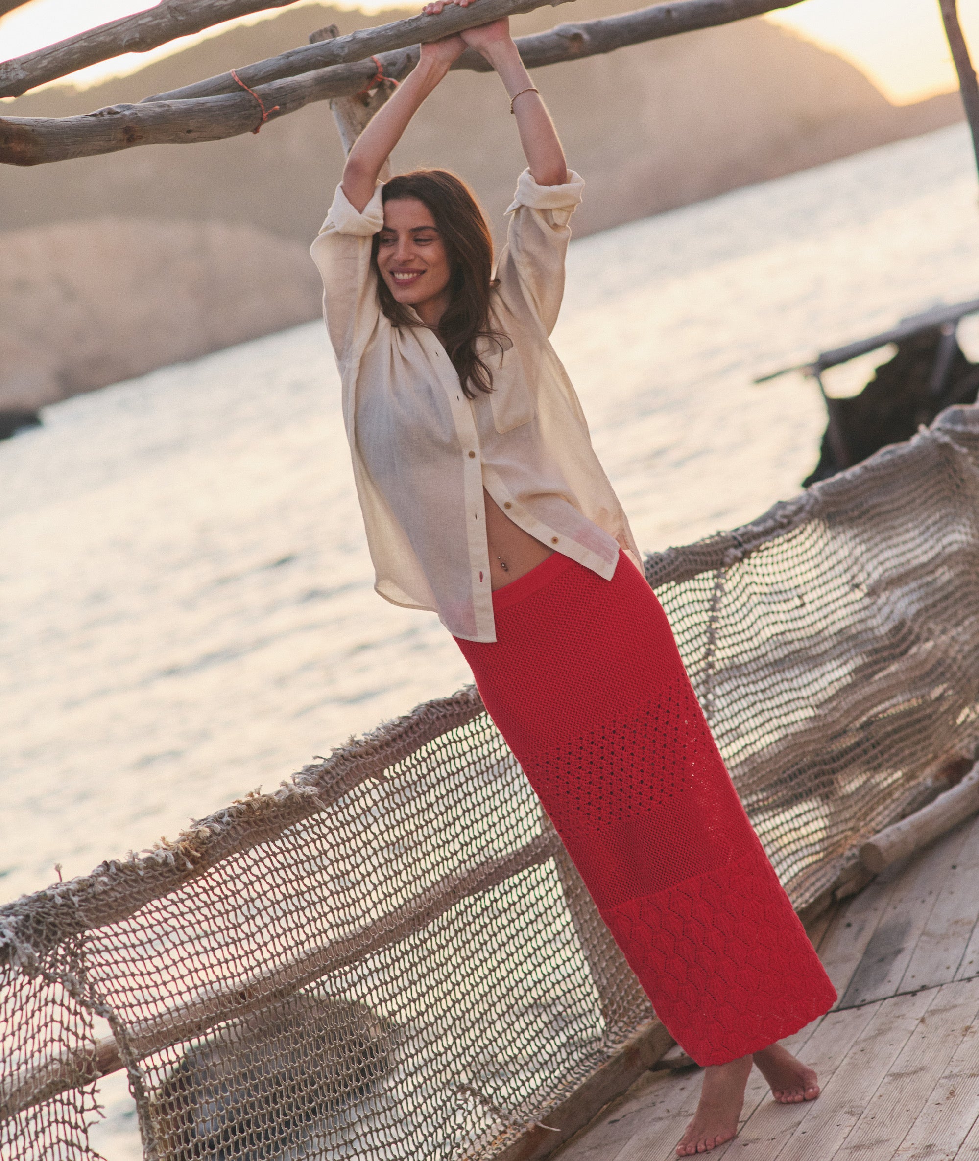 S1_W_Jane_Relaxed_Linen_Shirt_Antique_White_S2_Amada_Sweater_Skirt_Red_S3_ML_x_Andie_Cabo_Bikini_Chocolate_7836-FINAL-FINAL-Web